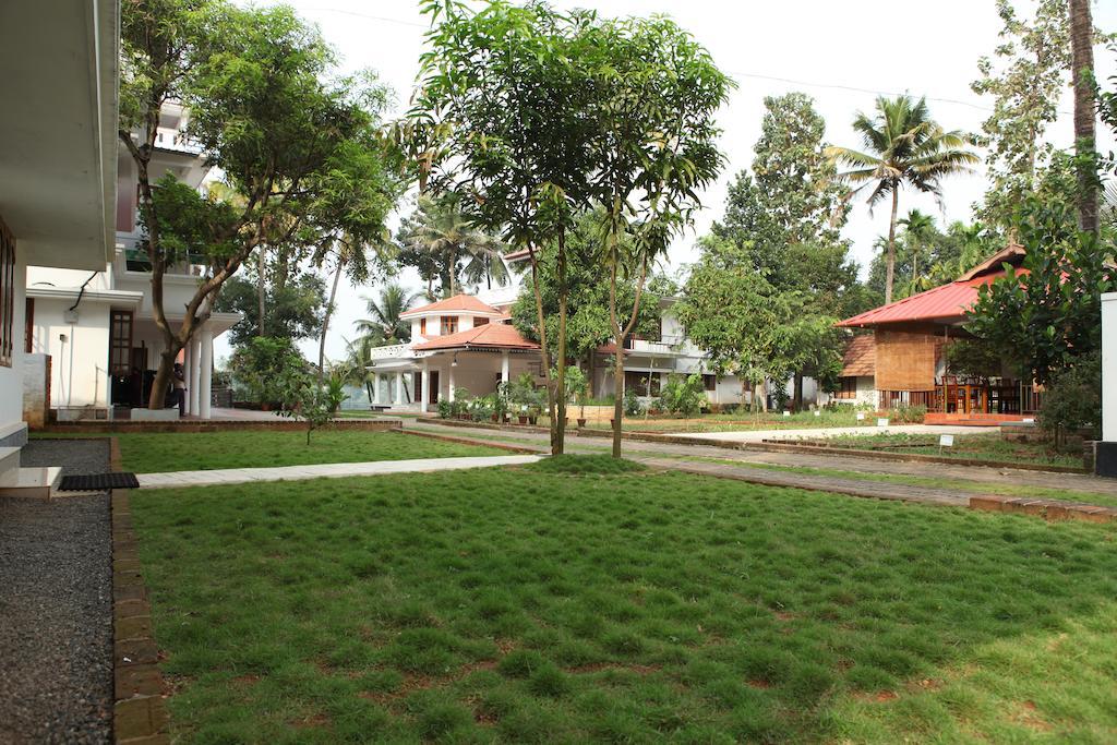 The Health Village Alwaye Esterno foto